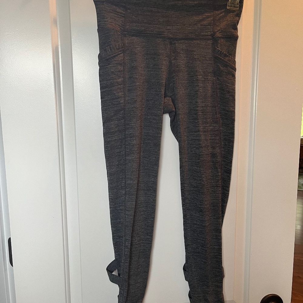 Athleta Heather Gray Stash Pocket Crossed Strap Ankle Leggings
